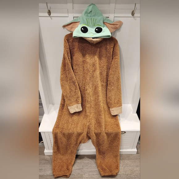STAR WARS Adult Onsie Hoodie - Mandalorian Grogu Baby - One Size Hot Topic - Picture 3 of 8